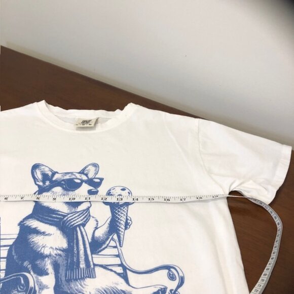 Corgi Dog Eating Ice Cream Unisex T-Shirt Size M Pre-Owned - Picture 8 of 14